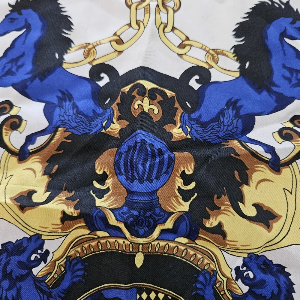 STUNNING ☆ Vintage Scarf, Size 25"x25", Gorgeous! - Picture 2 of 4